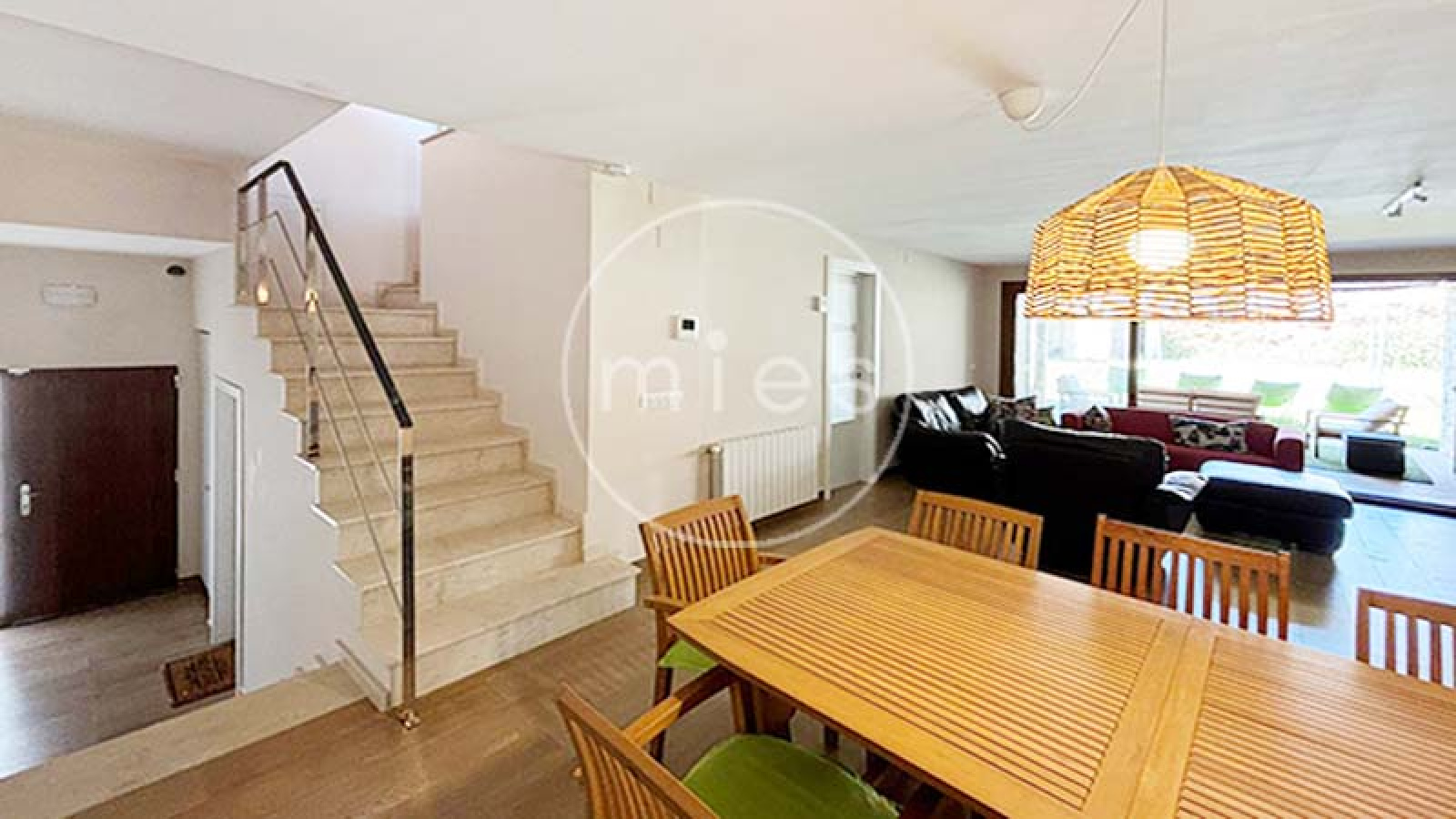 mies inmobiliaria vende chalet urbano altury oportunidad