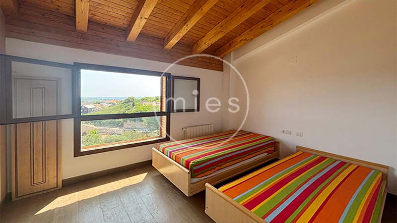 mies inmobiliaria vende chalet urbano altury oportunidad