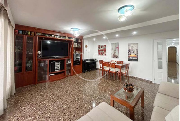 mies inmobiliaria vende piso en torrent