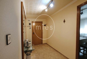 mies inmobiliaria vende piso en torrent con terraza