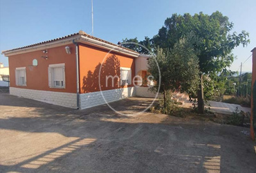 mies inmobiliaria vende chalet monserrat torrent montroy turis oportunidad