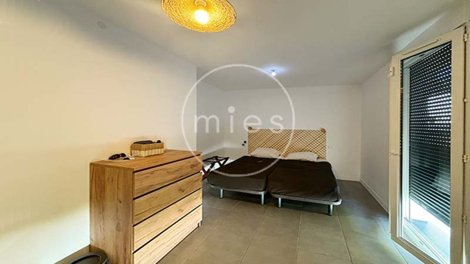 mies inmobiliaria vende chalet altury oportunidad turis monserrat