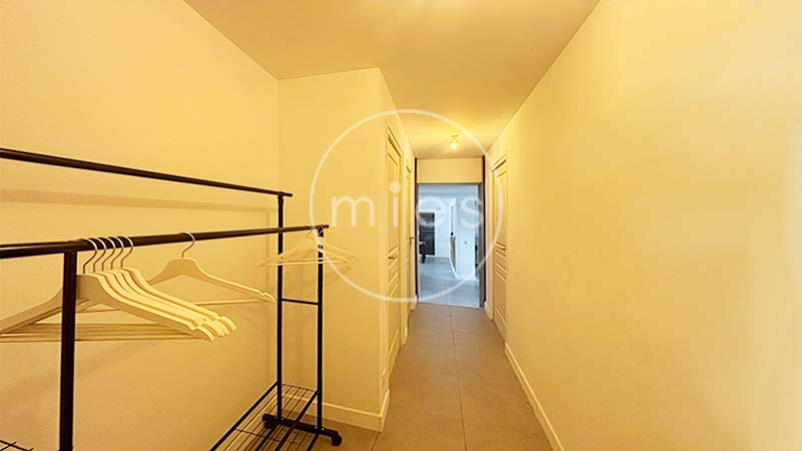 mies inmobiliaria vende chalet altury oportunidad turis monserrat