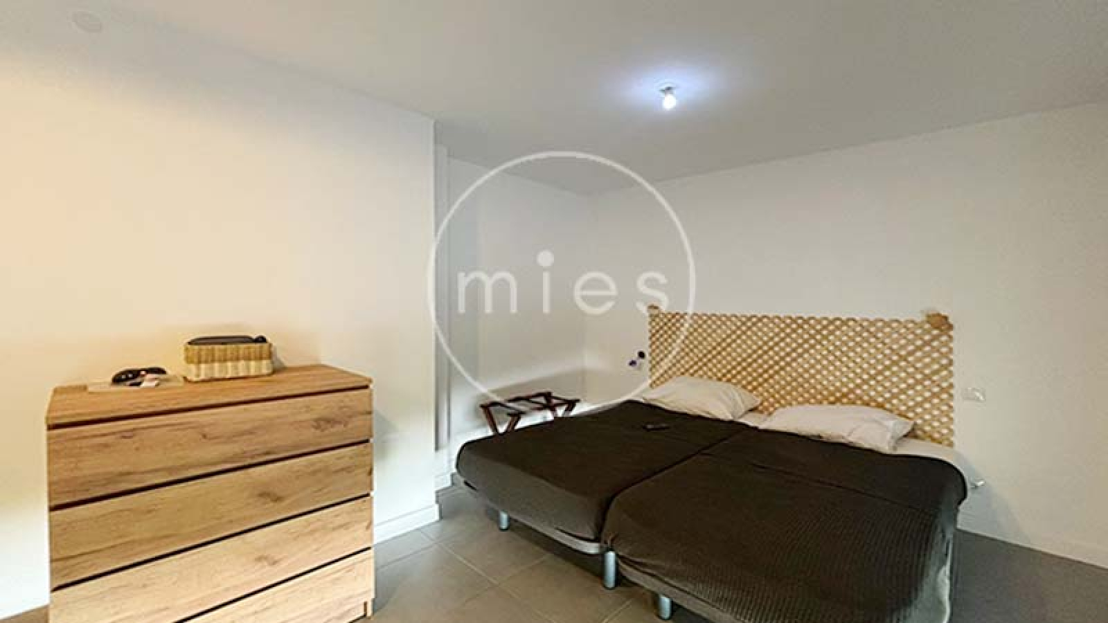 mies inmobiliaria vende chalet altury oportunidad turis monserrat