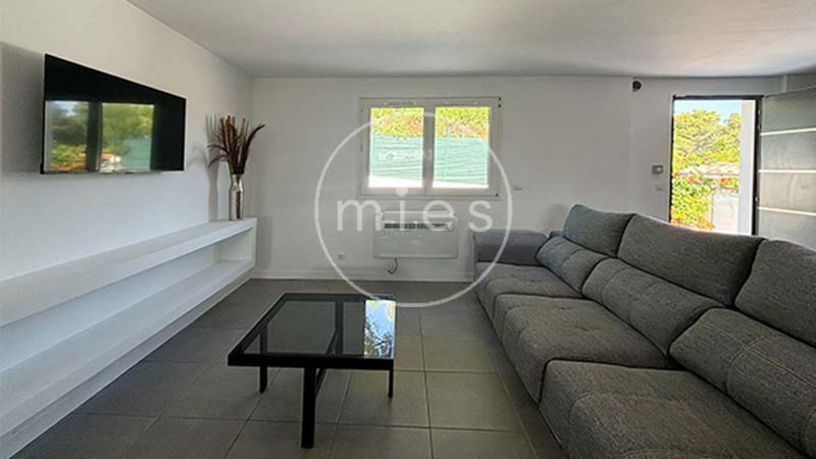 mies inmobiliaria vende chalet altury oportunidad turis monserrat