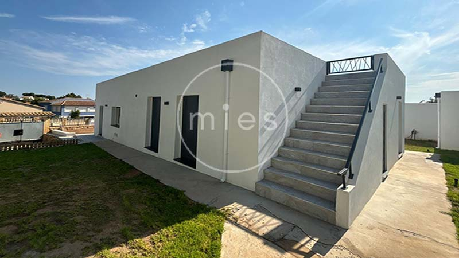 mies inmobiliaria vende chalet altury oportunidad turis monserrat