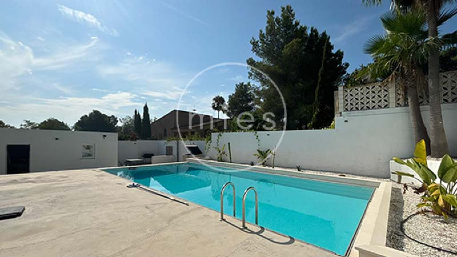 mies inmobiliaria vende chalet altury oportunidad turis monserrat