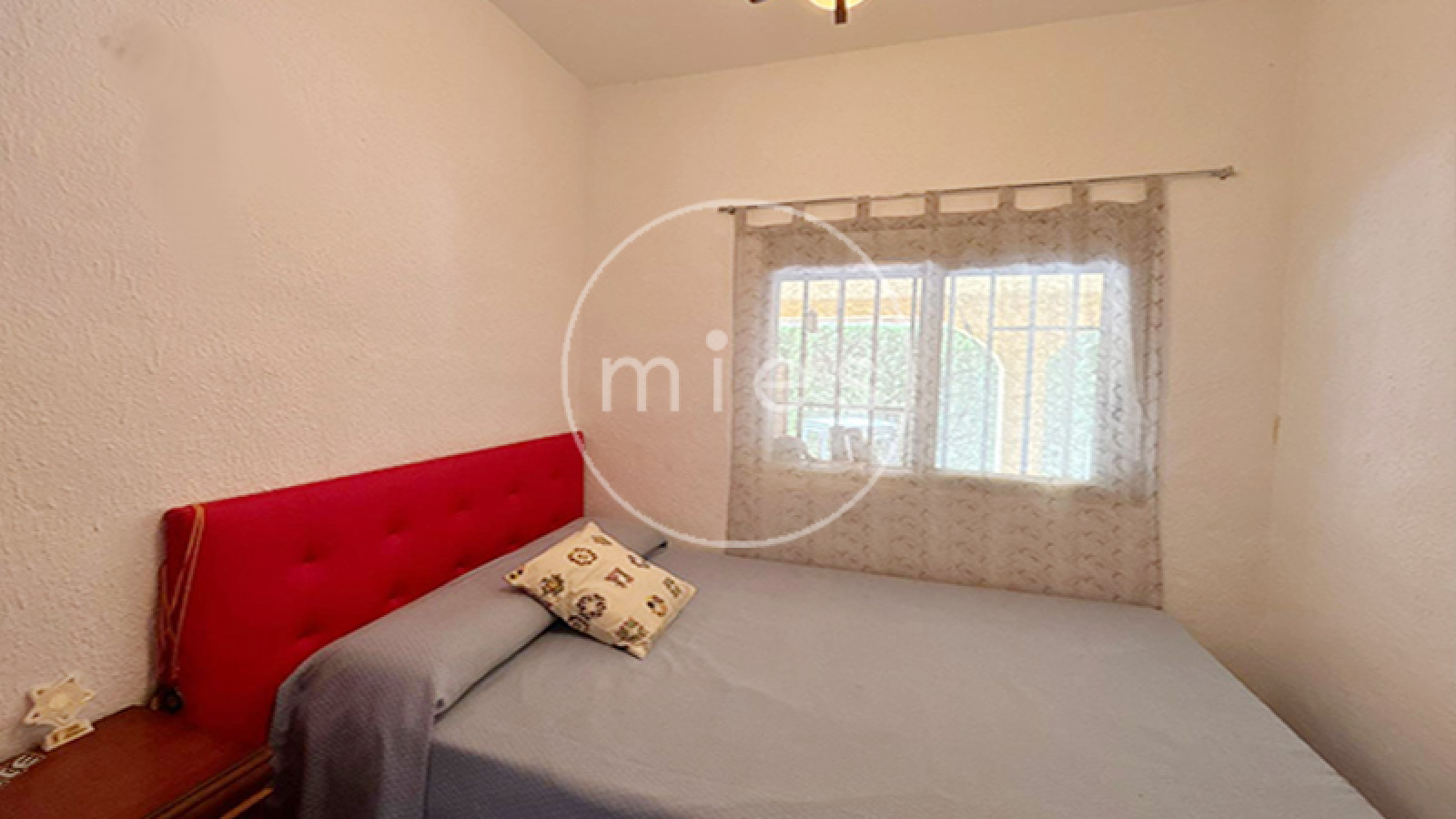 chalet en venta Turís, chalet una planta Turís, casa con piscina Turís, inmobiliaria Turís, comprar chalet Valencia, parcela grande, urbanización Cañapar, casa con jardín Turís, vivienda con porche y garaje