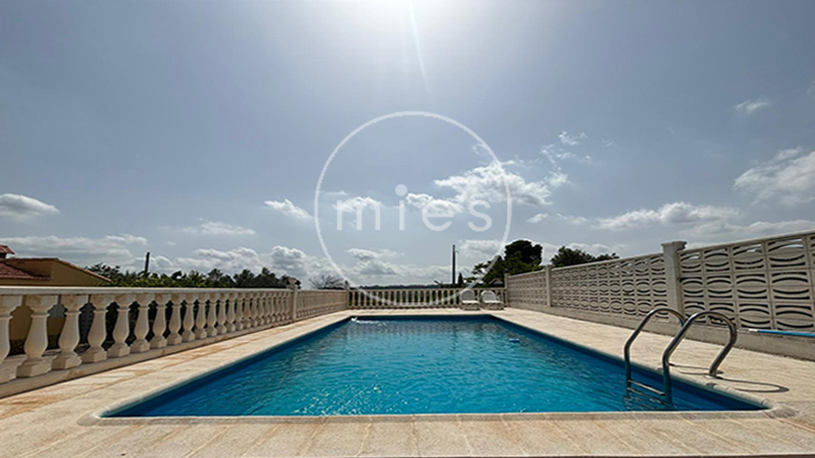 chalet en venta Turís, chalet una planta Turís, casa con piscina Turís, inmobiliaria Turís, comprar chalet Valencia, parcela grande, urbanización Cañapar, casa con jardín Turís, vivienda con porche y garaje