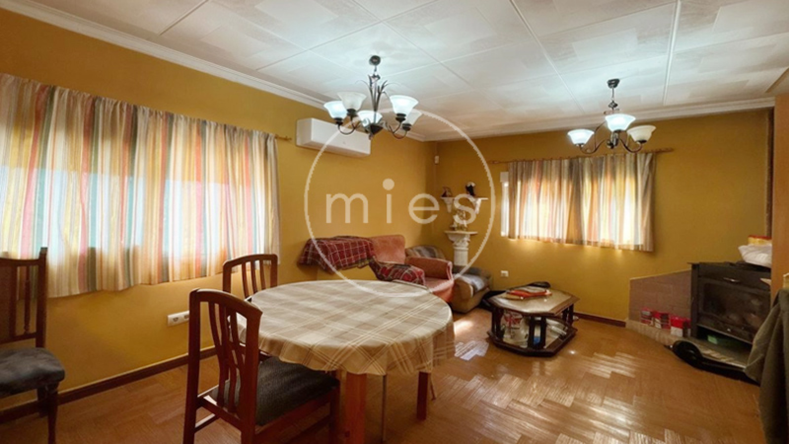 mies inmobiliaria vende chalet altury