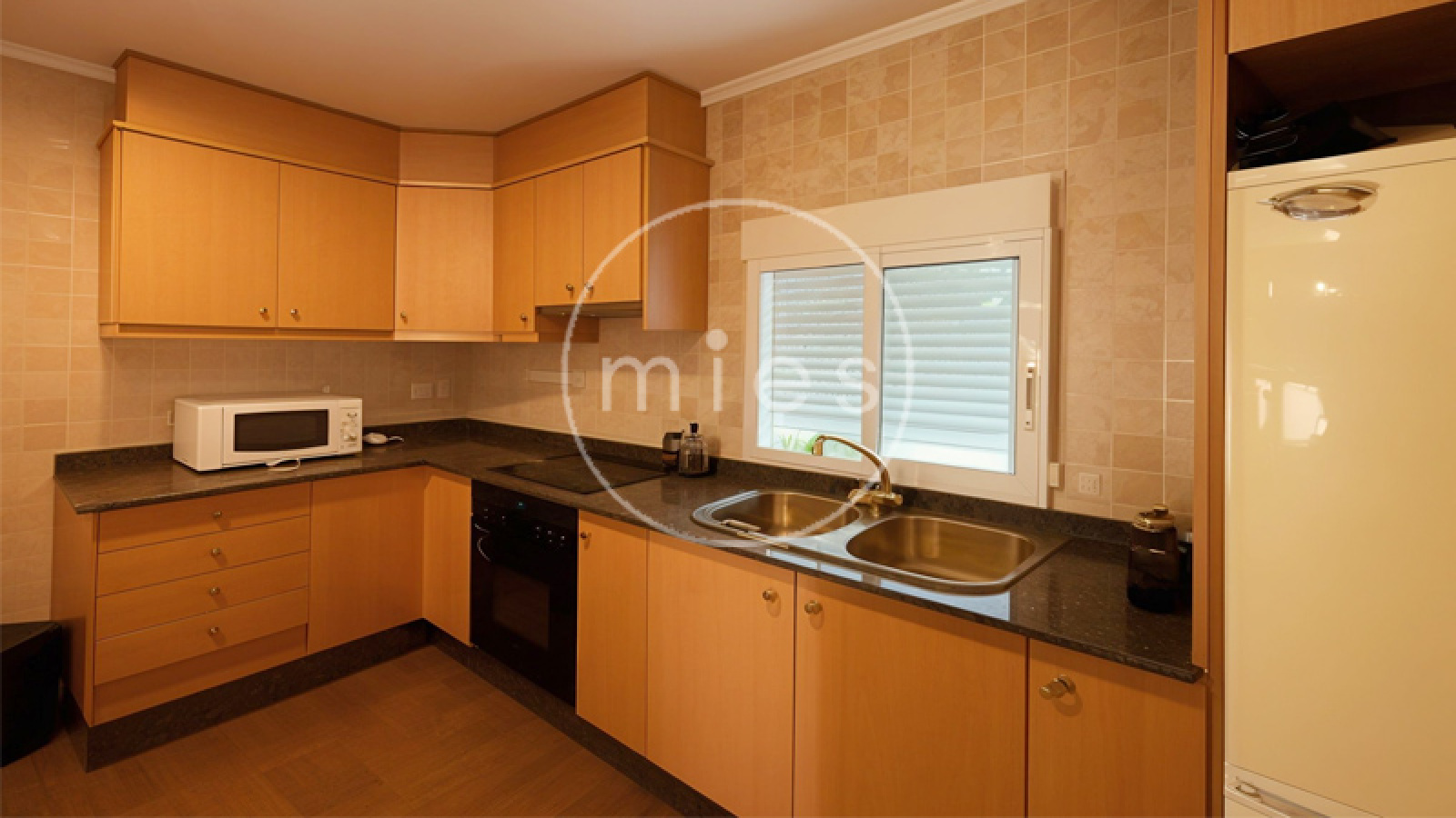 mies inmobiliaria vende chalet altury