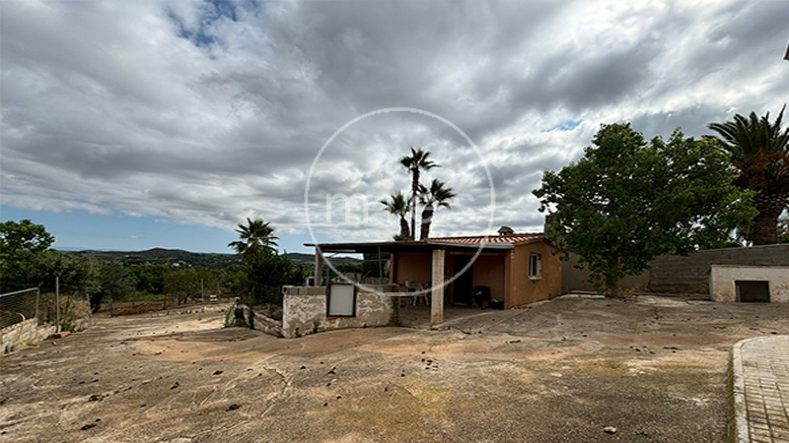 mies inmobiliaria vende chalet altury