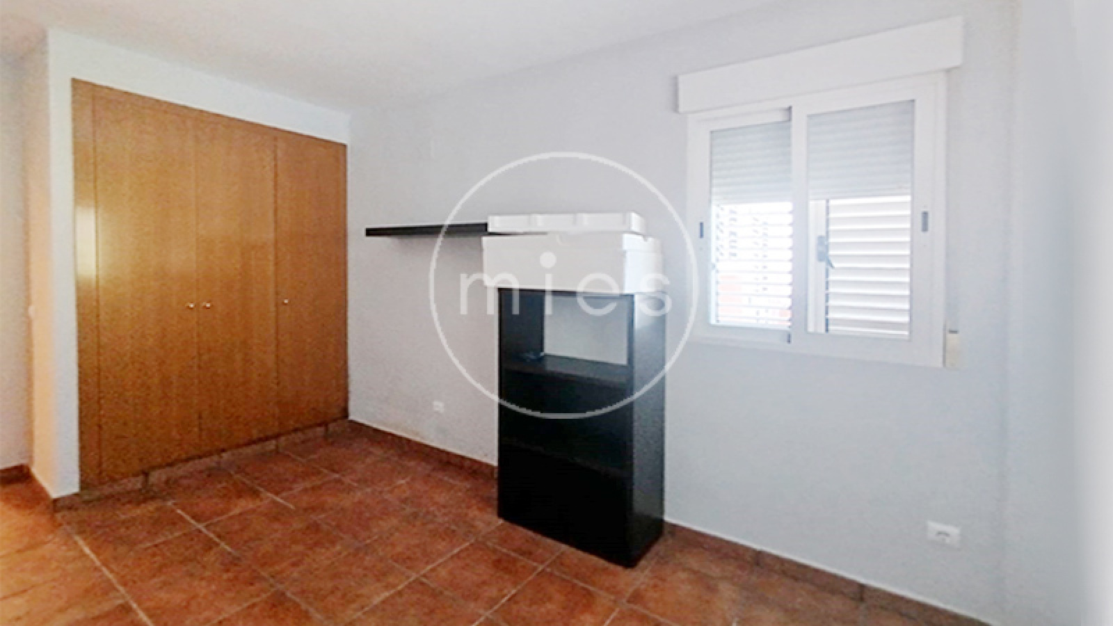 Mies inmobiliaria vende chalet urbano torrent calicanto chiva oportunidad