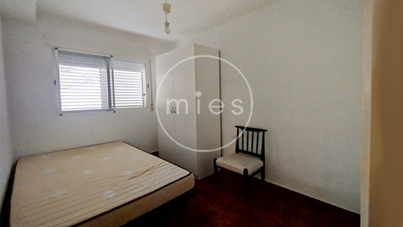 Mies inmobiliaria vende chalet urbano torrent calicanto chiva oportunidad