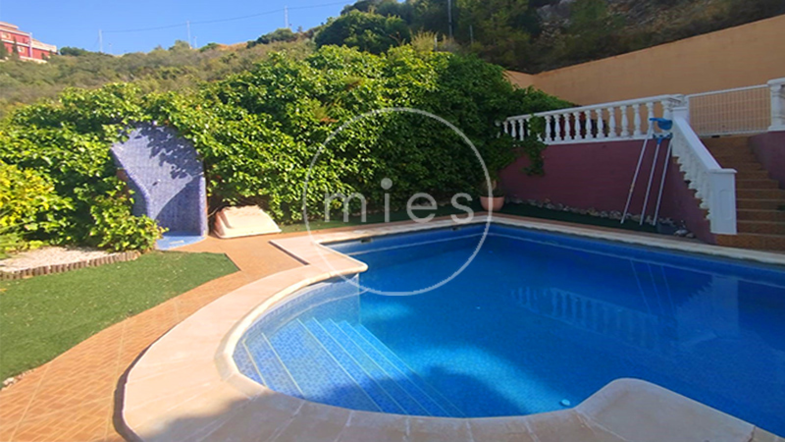 Mies inmobiliaria vende chalet urbano torrent calicanto chiva oportunidad