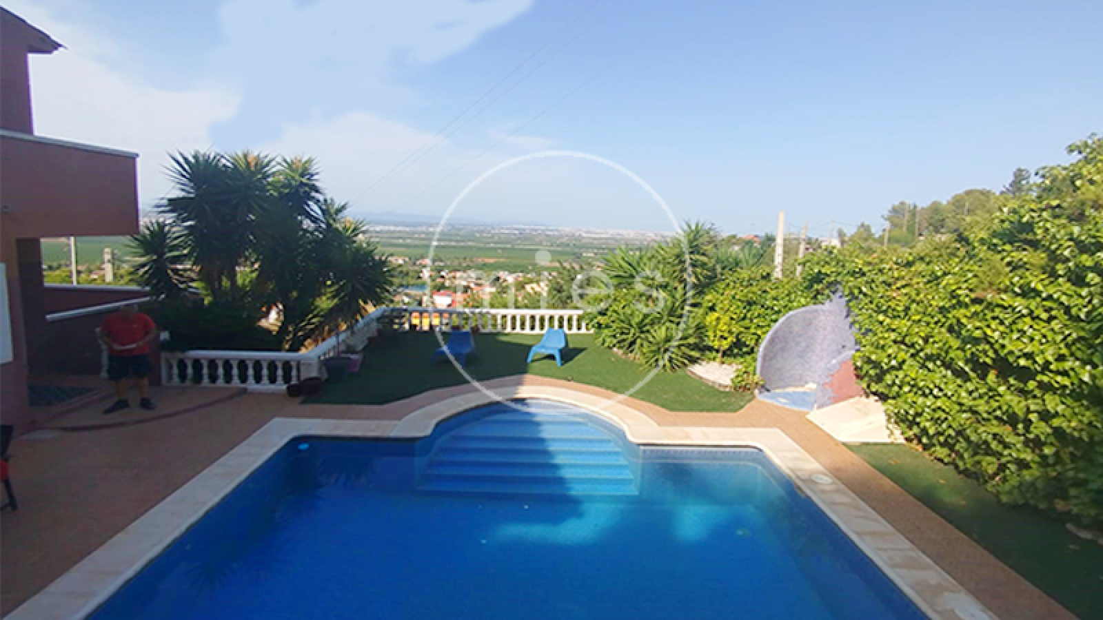 Mies inmobiliaria vende chalet urbano torrent calicanto chiva oportunidad