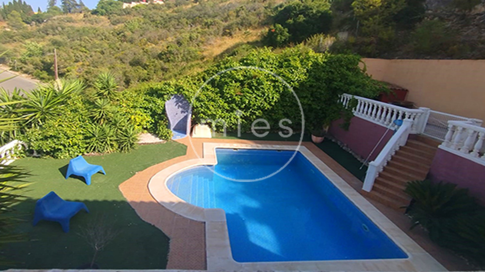 Mies inmobiliaria vende chalet urbano torrent calicanto chiva oportunidad