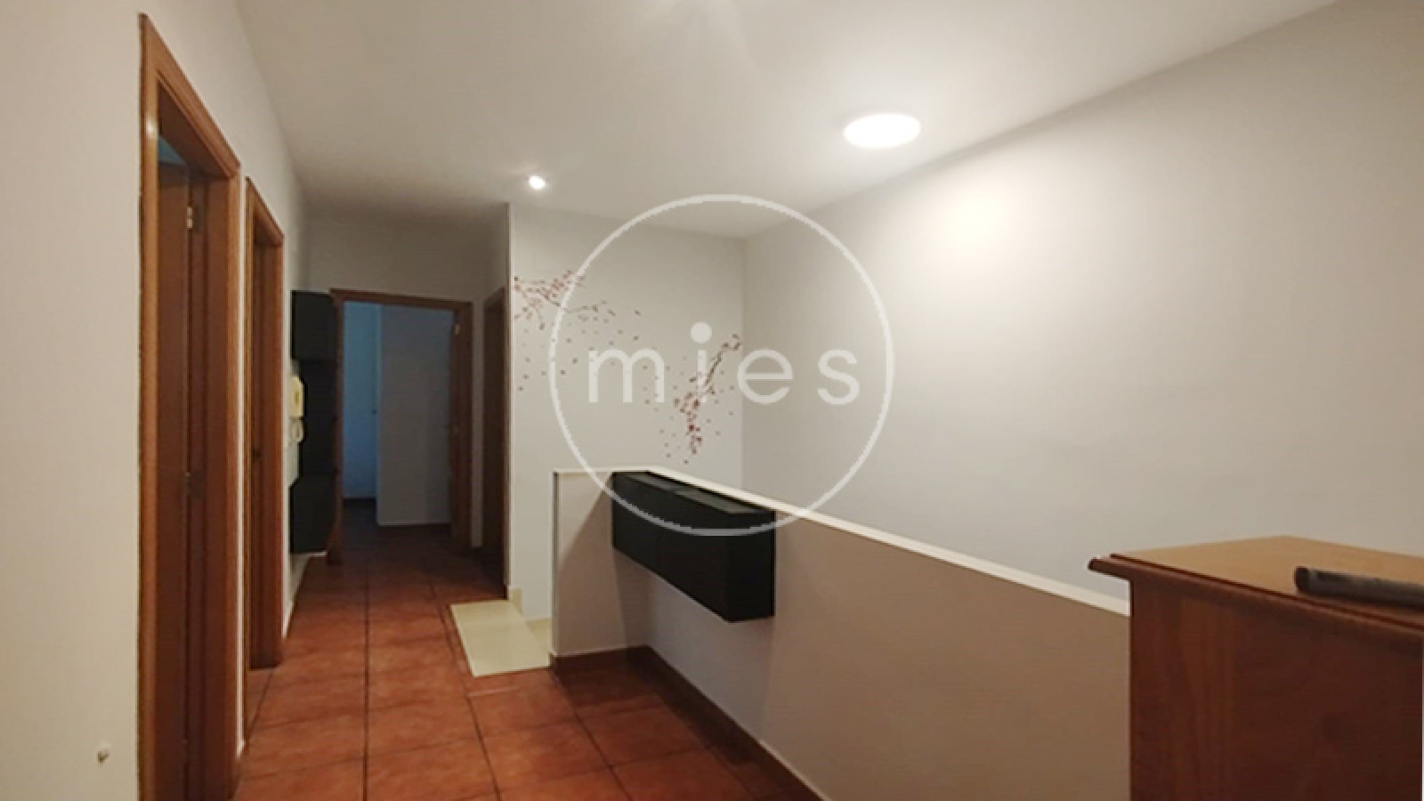 Mies inmobiliaria vende chalet urbano torrent calicanto chiva oportunidad