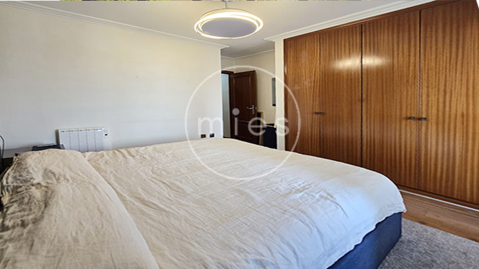 Mies inmobiliaria vende piso torrent hort de trenor torrent