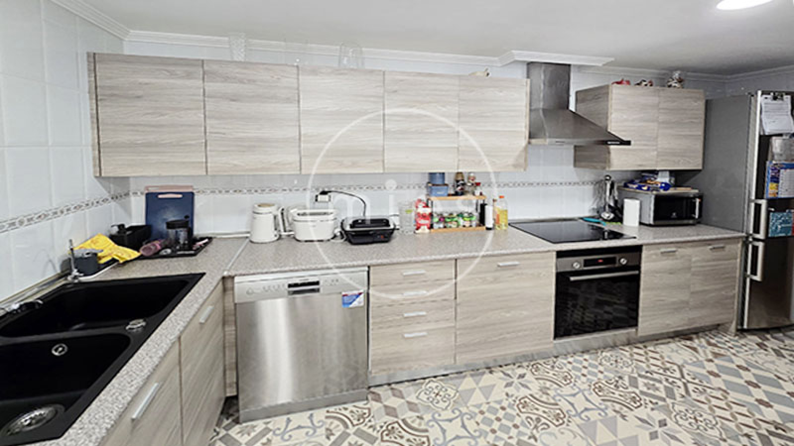 Mies inmobiliaria vende piso torrent hort de trenor torrent