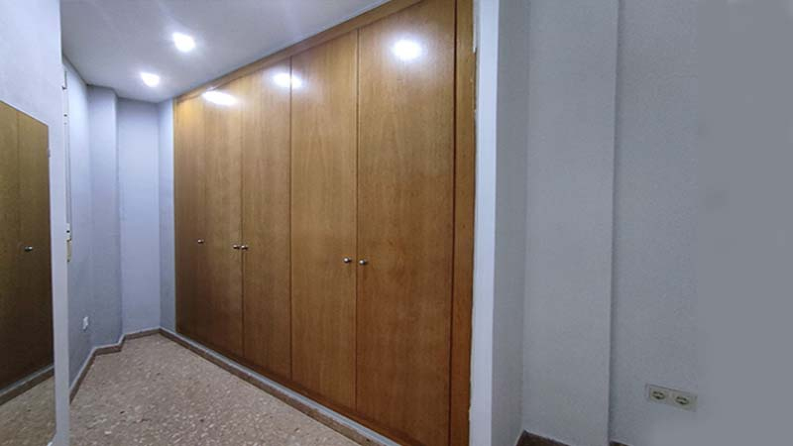 Mies inmobiliaria torrente torrent vende piso parc central la ermita ayuntamiento