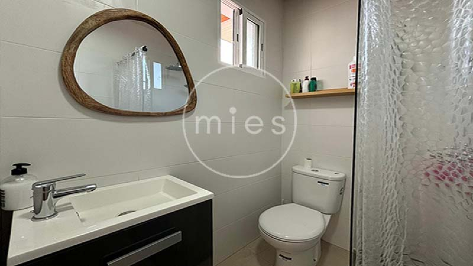 Mies inmobiliaria vende chalet casa caseta torrent montserrat turis montroy real urbanizacion 