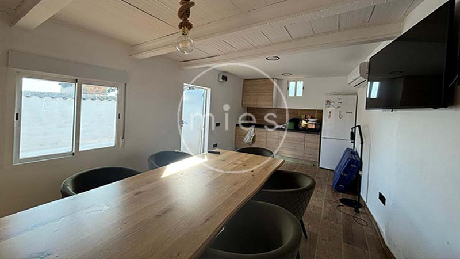Mies inmobiliaria vende chalet casa caseta torrent montserrat turis montroy real urbanizacion 