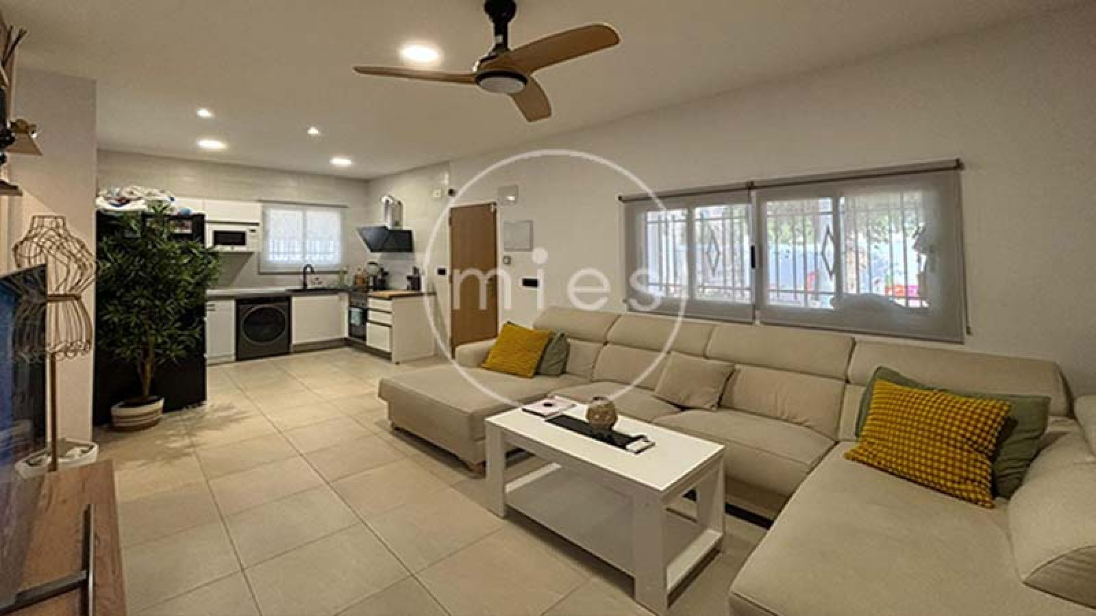 Mies inmobiliaria vende chalet casa caseta torrent montserrat turis montroy real urbanizacion 