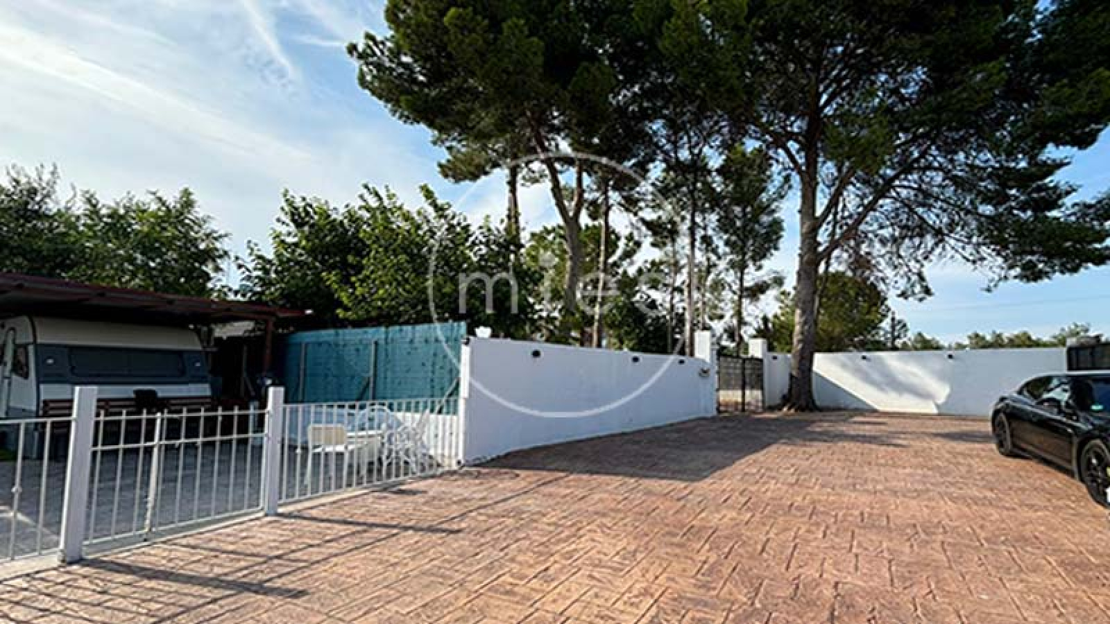 Mies inmobiliaria vende chalet casa caseta torrent montserrat turis montroy real urbanizacion 