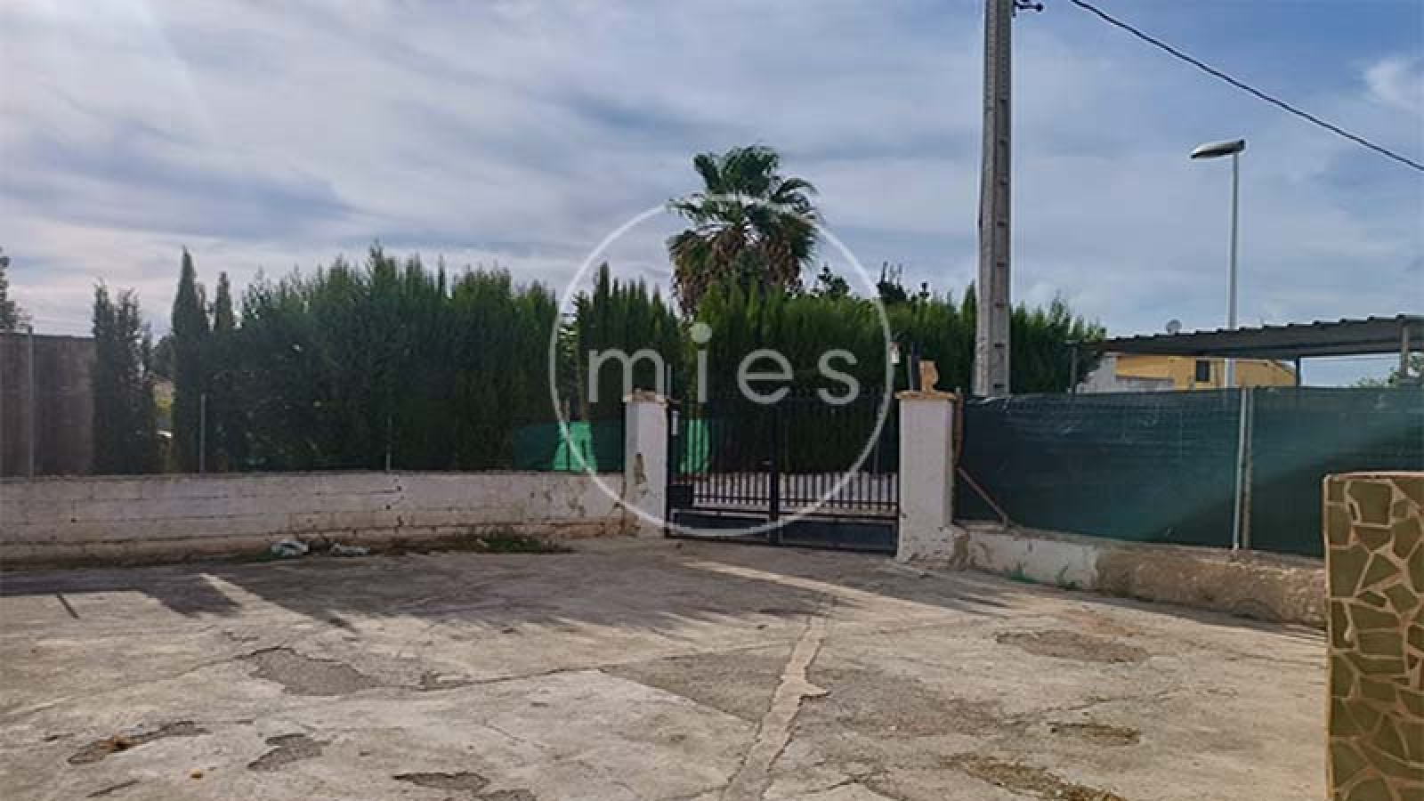 mies inmobiliaria, vende, chalet, manises, casa, caseta, terreno, urbano, aeropuerto, agencia, financiación, hipoteca