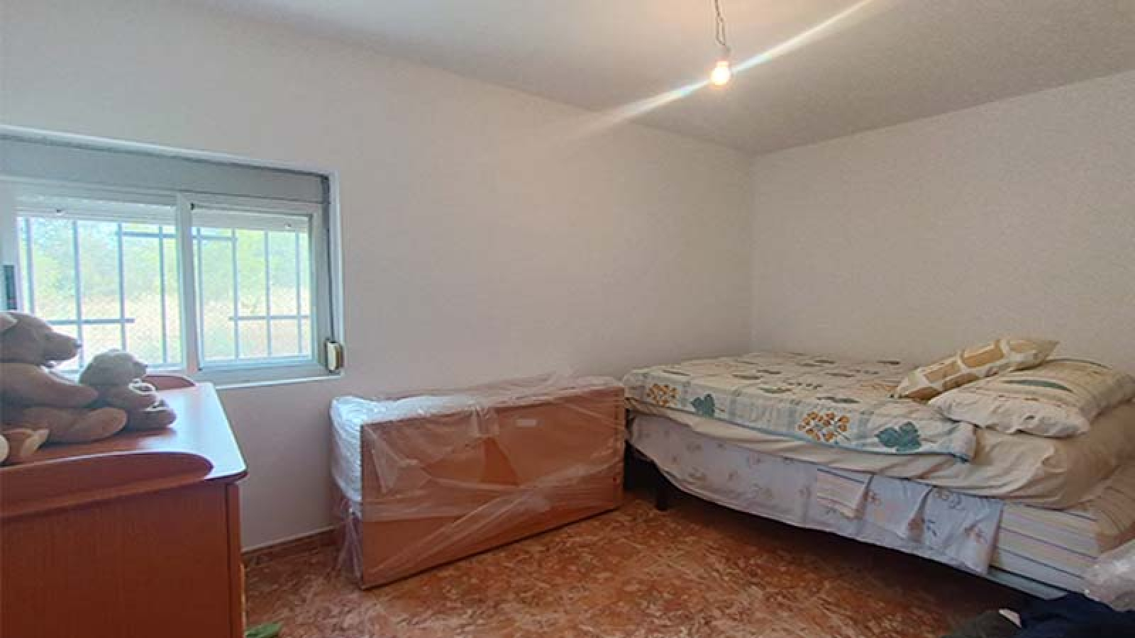 mies inmobiliaria, vende, chalet, manises, casa, caseta, terreno, urbano, aeropuerto, agencia, financiación, hipoteca