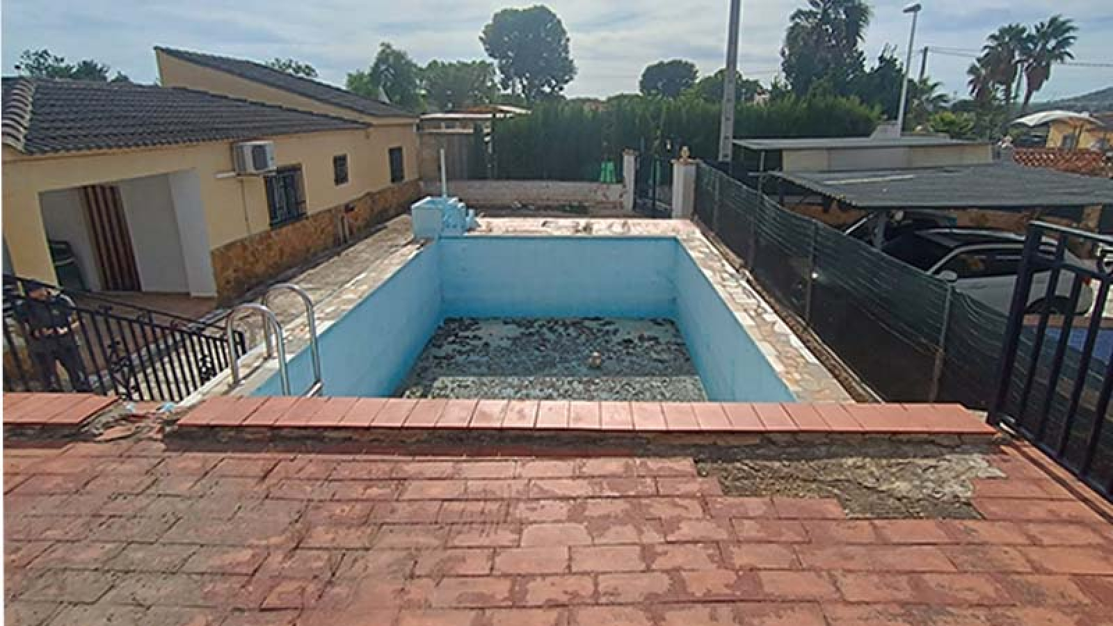 mies inmobiliaria, vende, chalet, manises, casa, caseta, terreno, urbano, aeropuerto, agencia, financiación, hipoteca