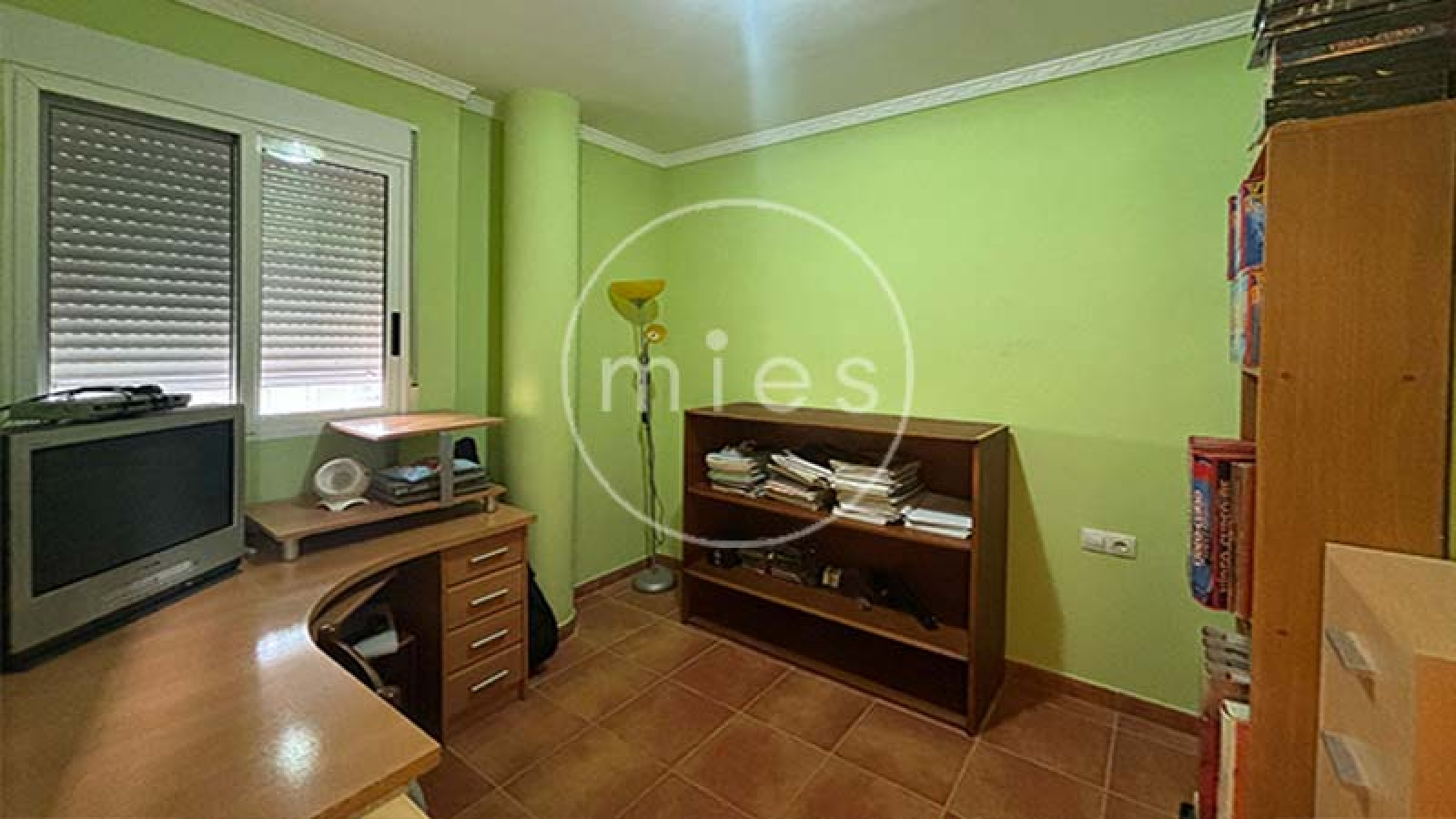 MIES INMOBILIARIA VENDE PISO CHALET MONTROY URBANIZACIÓN BALCÓN PISCINA URBANO