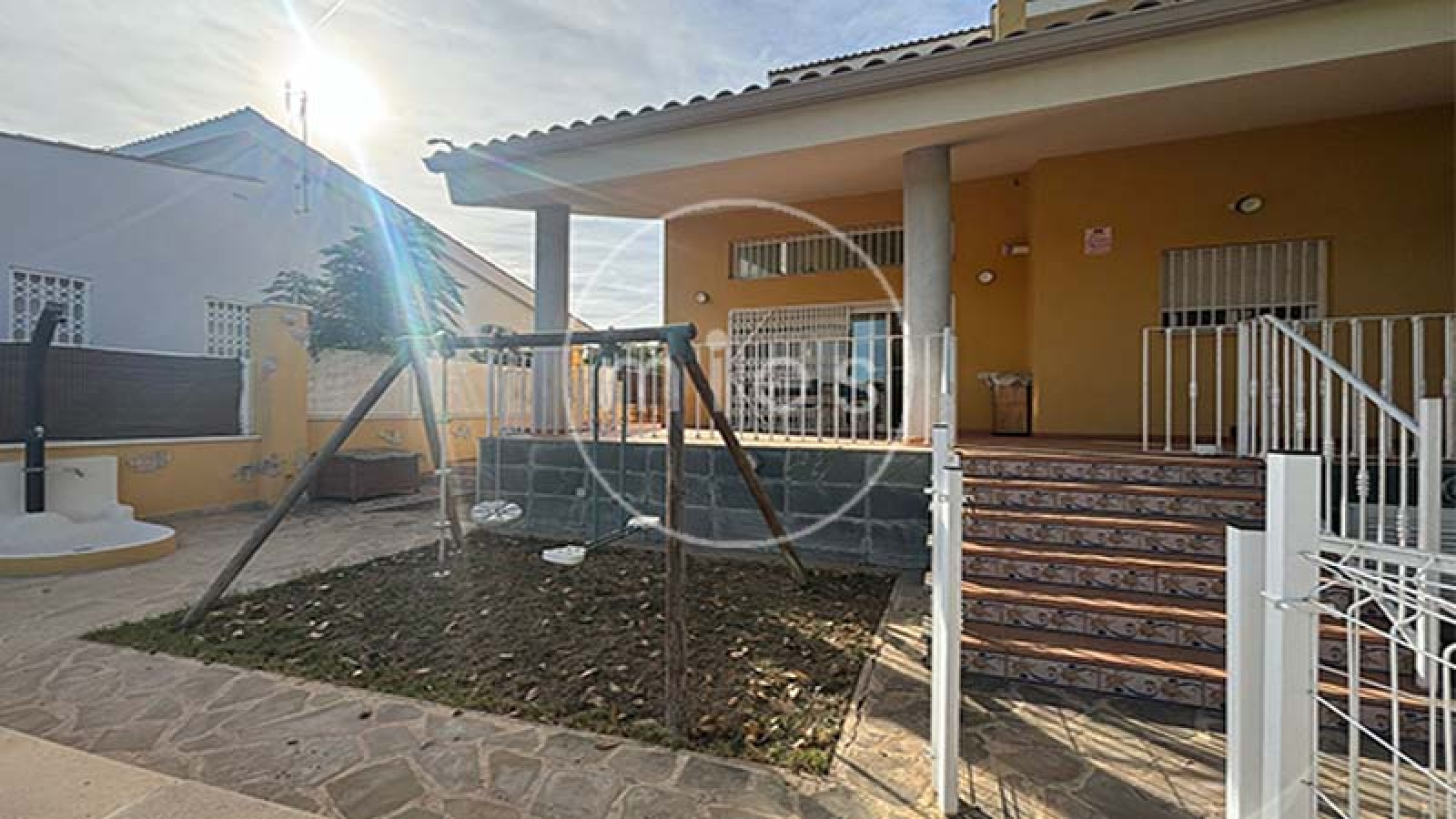 MIES INMOBILIARIA VENDE PISO CHALET MONTROY URBANIZACIÓN BALCÓN PISCINA URBANO