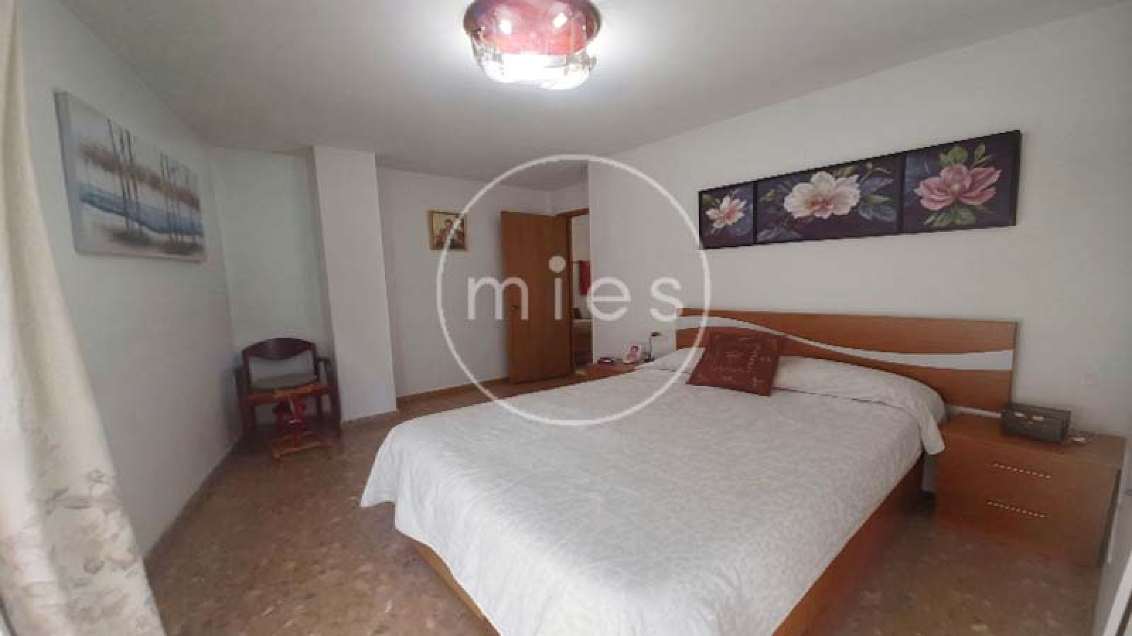 MIES INMOBILIARIA VENDE PISO PATERNA VISTENTE MORTES AUDITORIO