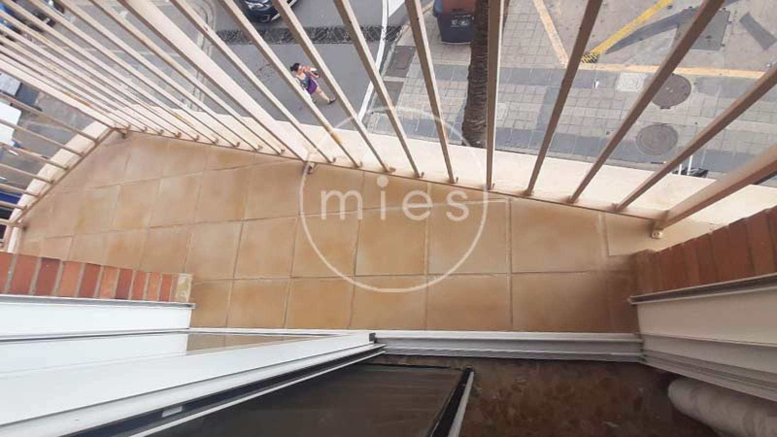 MIES INMOBILIARIA VENDE PISO PATERNA VISTENTE MORTES AUDITORIO