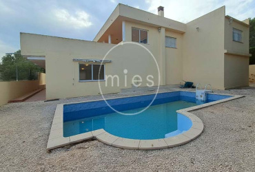 mies inmobiliaria vende chalet en altury turis independiente piscina