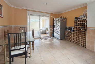 mies inmobiliaria vende chalet en altury turis independiente piscina