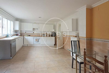 mies inmobiliaria vende chalet en altury turis independiente piscina