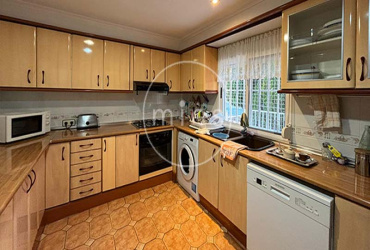 mies inmobiliaria vende chalet urbano 