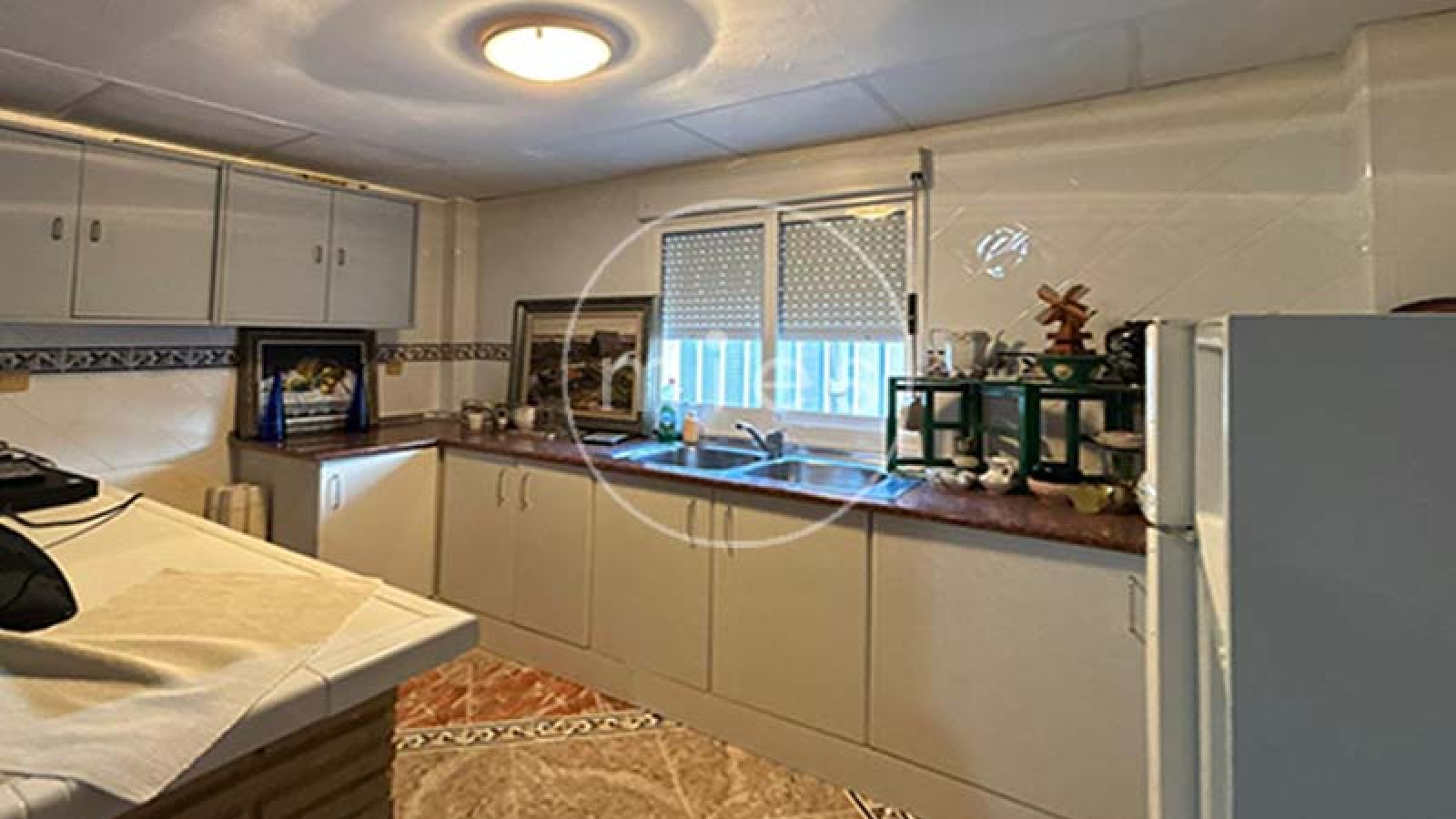 mies inmobiliaria vende chalet urbano 