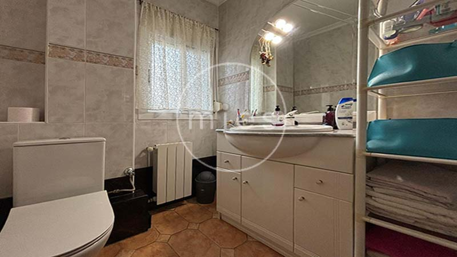 mies inmobiliaria vende chalet urbano 