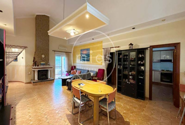 mies inmobiliaria vende chalet urbano 