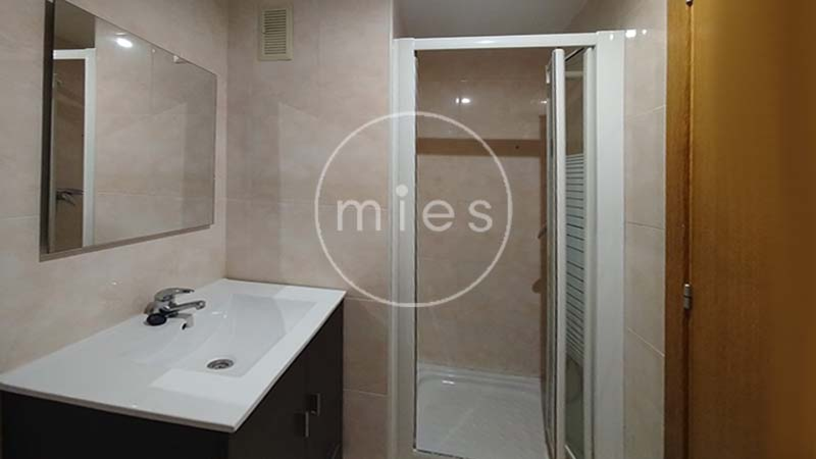 CALLE DEL ROMANI, Montserrat, Valencia, España, 3 Habitaciones Habitaciones, ,2 BathroomsBathrooms,Piso,En venta,CALLE DEL ROMANI,3103