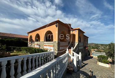 Calle 20, Turís, Valencia, España, 6 Habitaciones Habitaciones, ,3 BathroomsBathrooms,Casa/Chalet,En venta,Calle 20,3104