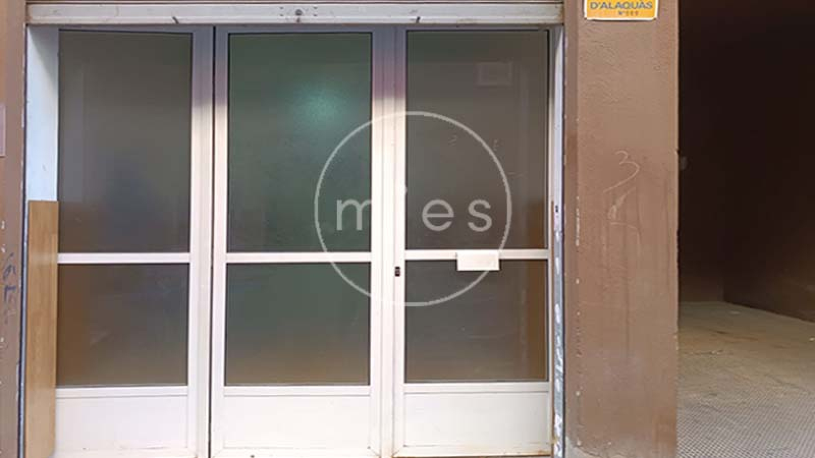 mies inmobiliaria vende local aldaia