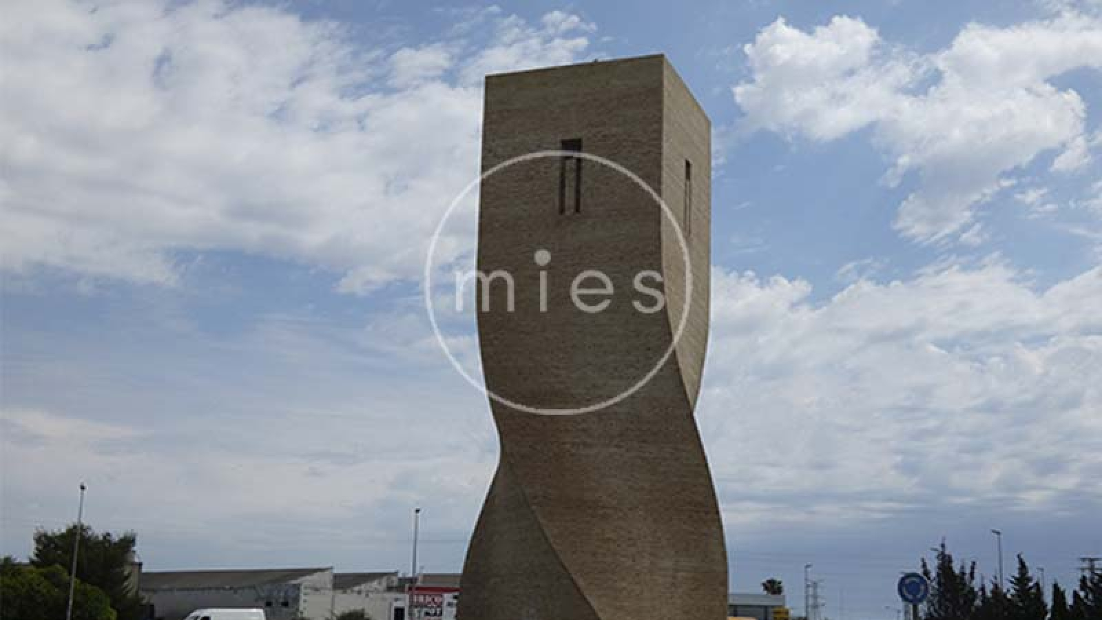 mies inmobiliaria vende local aldaia