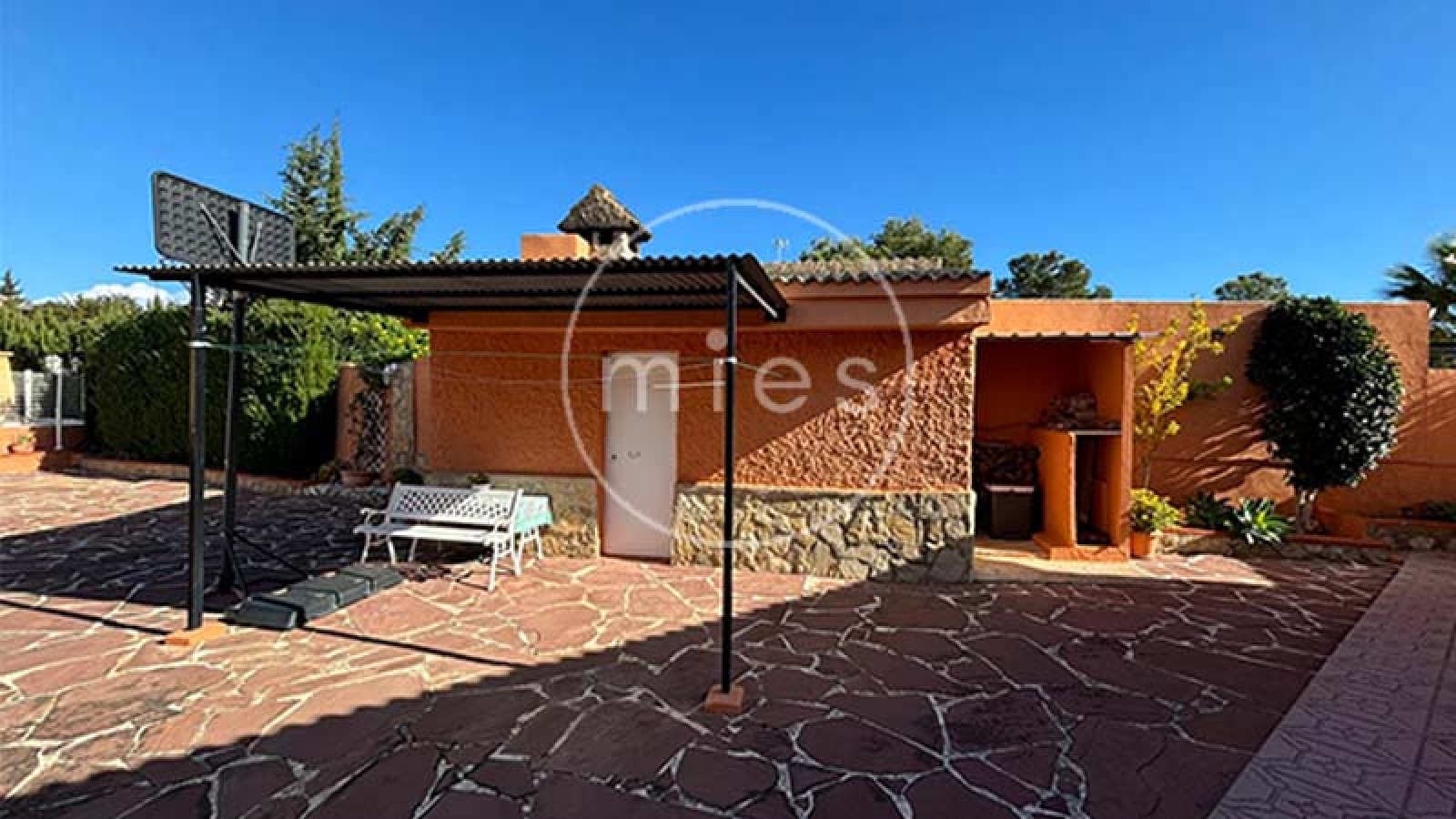 Mies inmobiliaria chalet altury venta turis montserrat recomendada