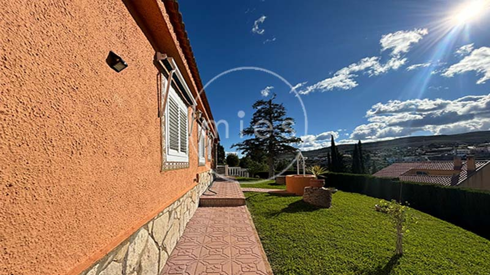 Mies inmobiliaria chalet altury venta turis montserrat recomendada