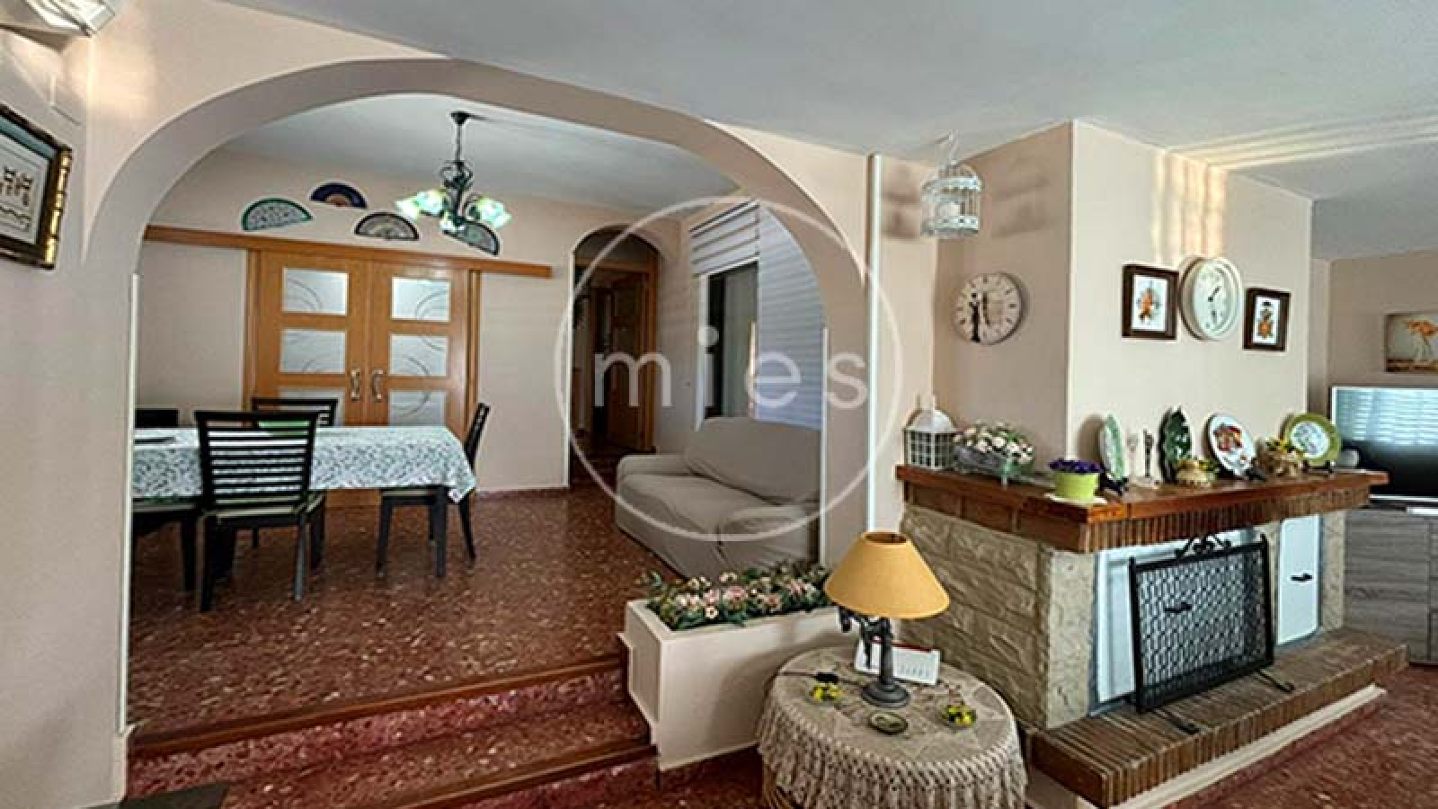 Mies inmobiliaria chalet altury venta turis montserrat recomendada